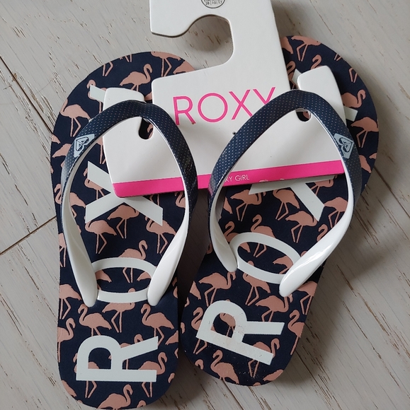 Roxy Other - ROXY flamingo Blue flip flops NEW